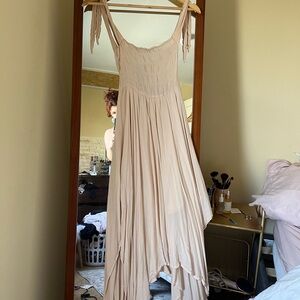 Flowy light pinkish dress